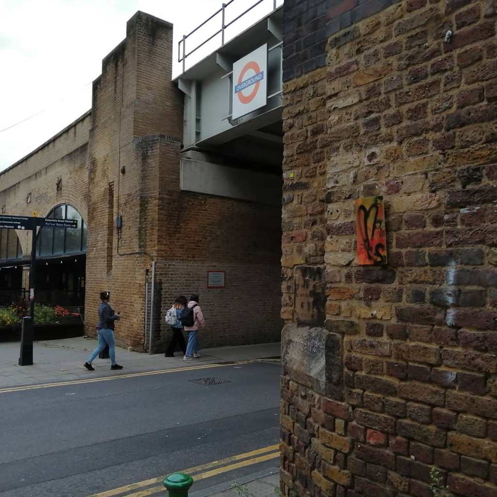 A leaf left hanging in East London for someone to just take, November 2020
